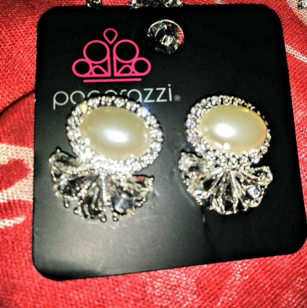 Paparazzi Earrings Bring On the Bling $10 Each - Picture 2 of 8